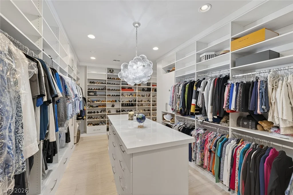43 Crested Cloud, Las Vegas, NV 89135