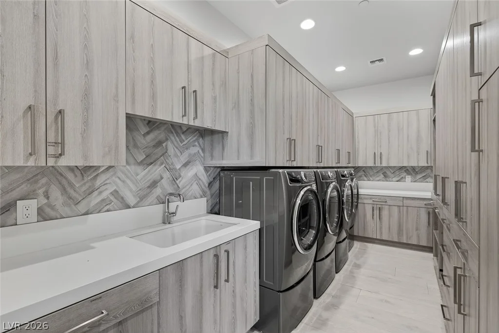 43 Crested Cloud, Las Vegas, NV 89135