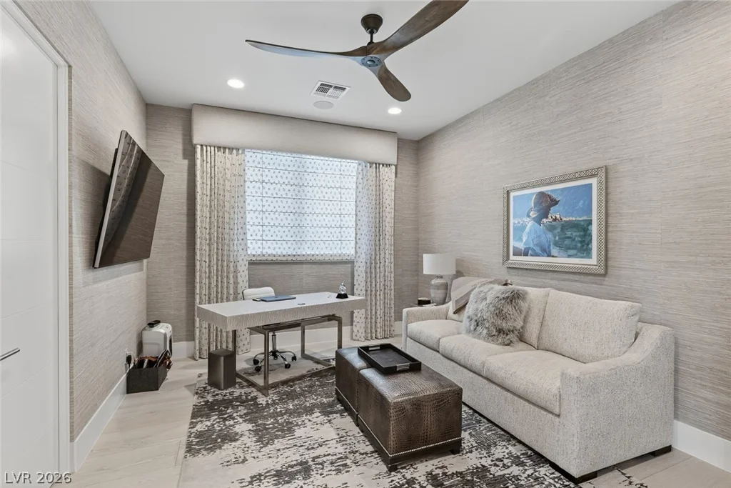 43 Crested Cloud, Las Vegas, NV 89135