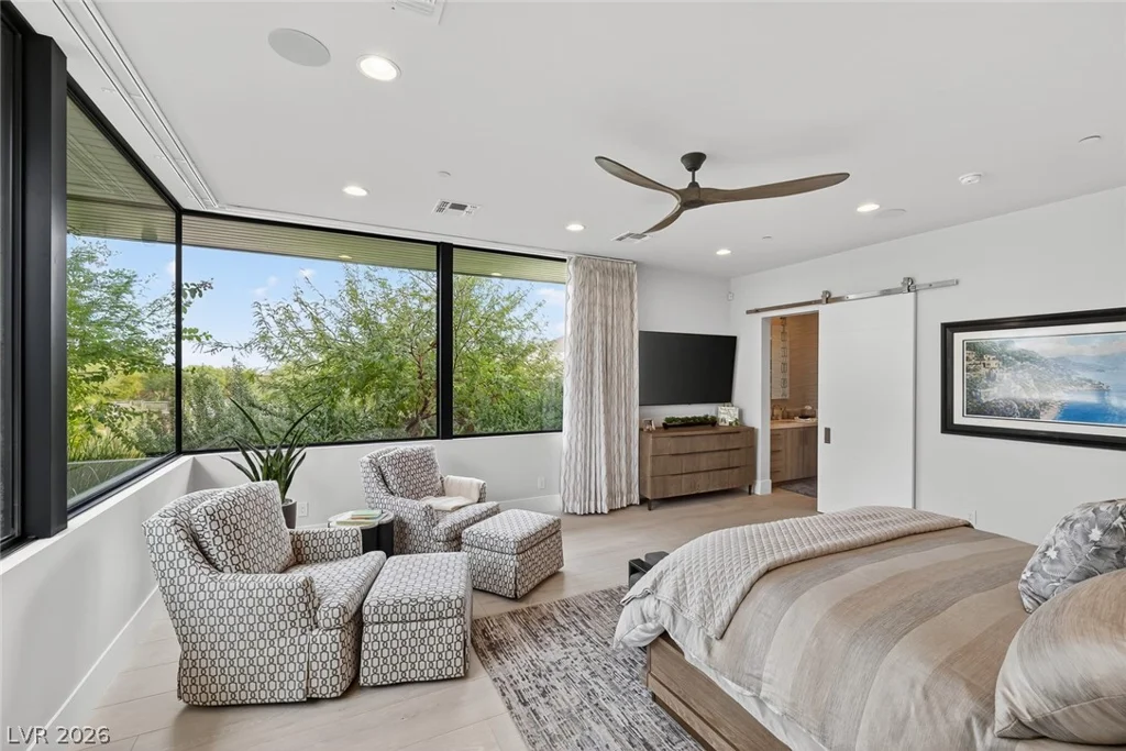 43 Crested Cloud, Las Vegas, NV 89135