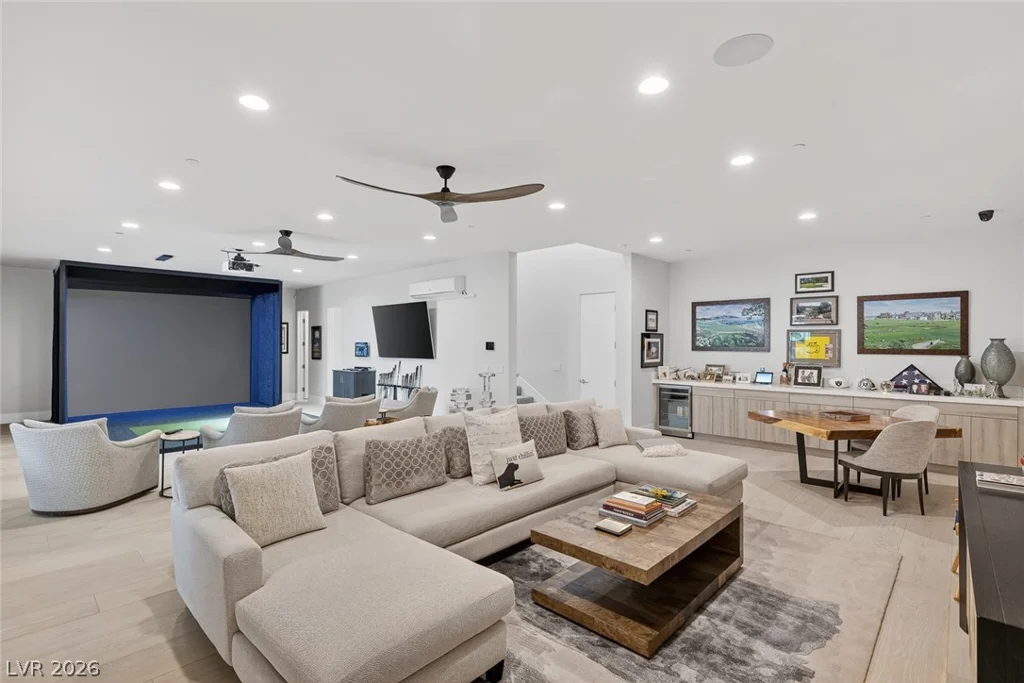 43 Crested Cloud, Las Vegas, NV 89135