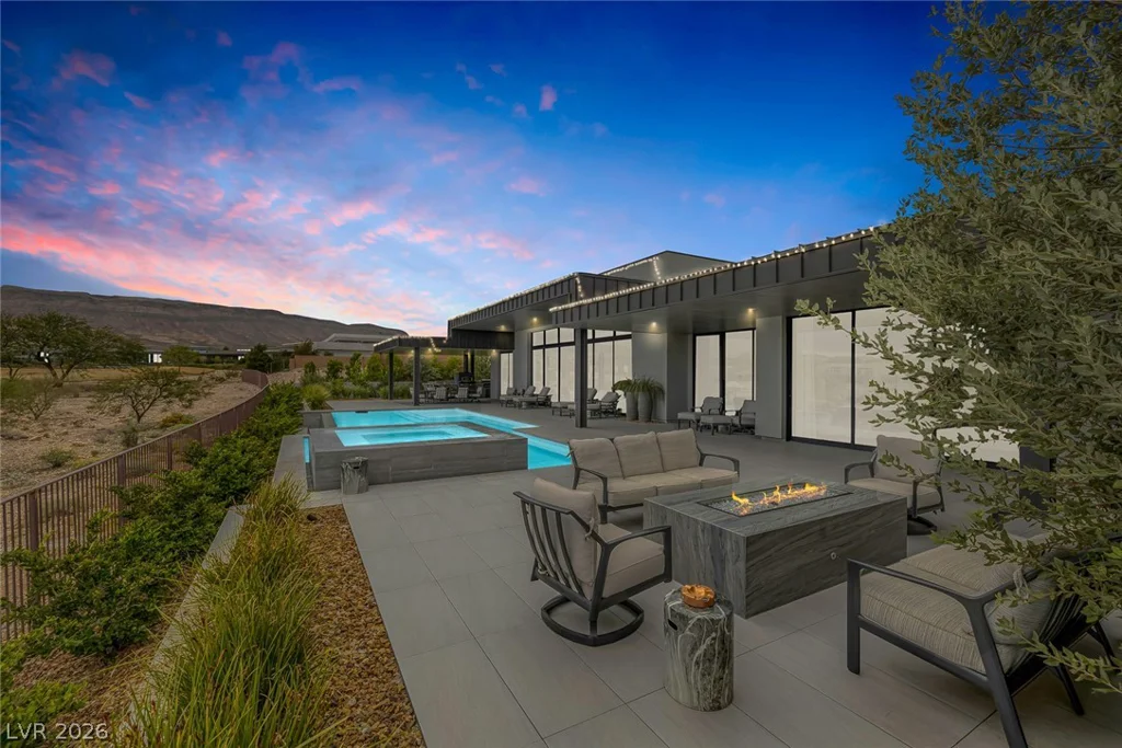 43 Crested Cloud, Las Vegas, NV 89135