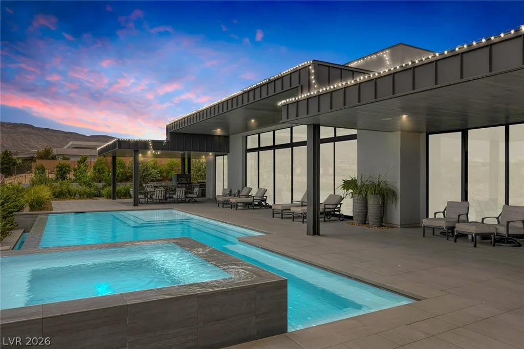 43 Crested Cloud, Las Vegas, NV 89135