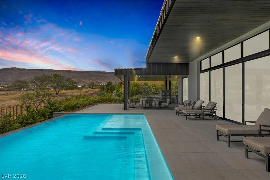 43 Crested Cloud, Las Vegas, NV 89135