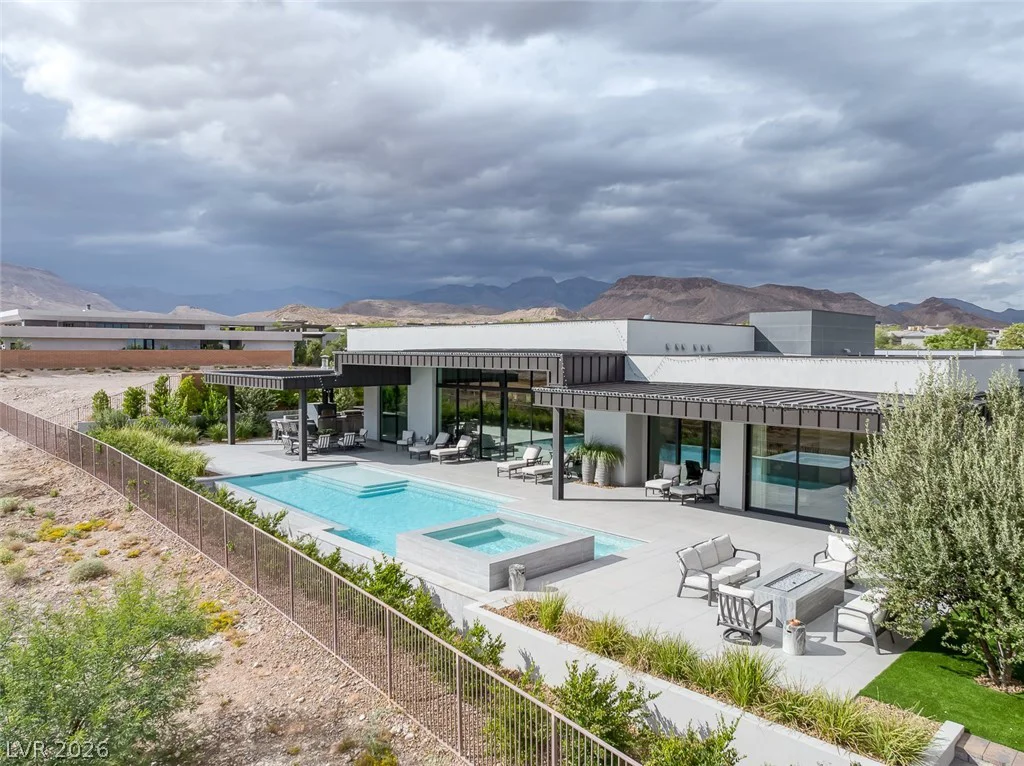 43 Crested Cloud, Las Vegas, NV 89135