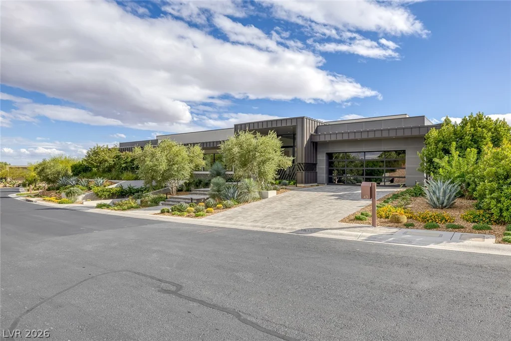 43 Crested Cloud, Las Vegas, NV 89135
