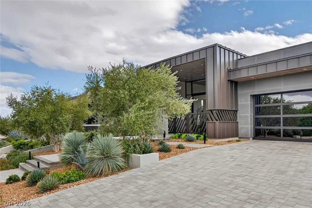 43 Crested Cloud, Las Vegas, NV 89135
