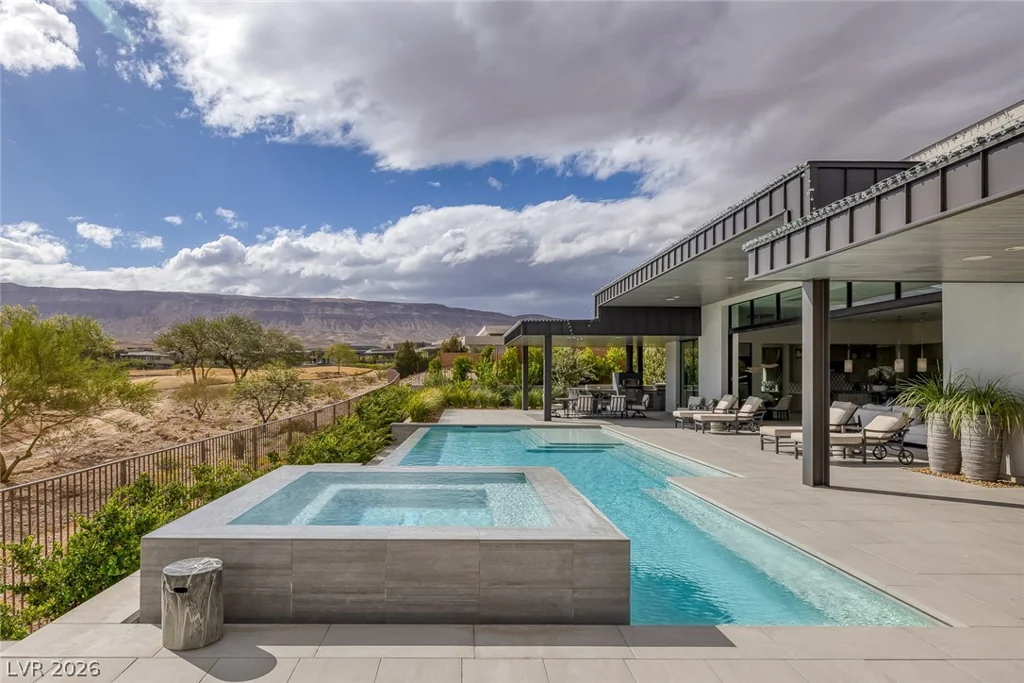 43 Crested Cloud, Las Vegas, NV 89135
