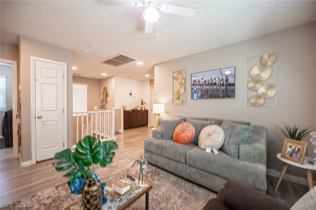 6932 Yellow Cosmos, Las Vegas, NV 89130