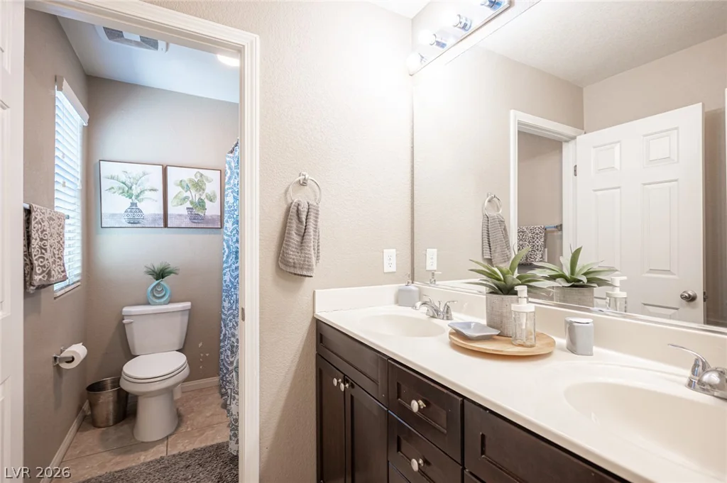 6932 Yellow Cosmos, Las Vegas, NV 89130