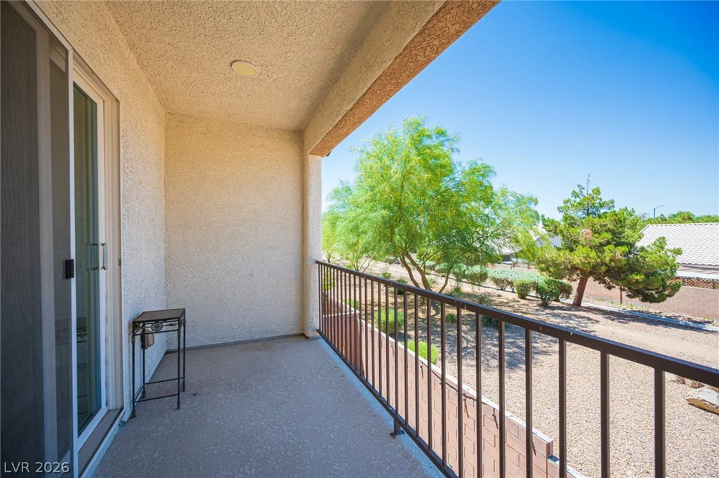 6932 Yellow Cosmos, Las Vegas, NV 89130