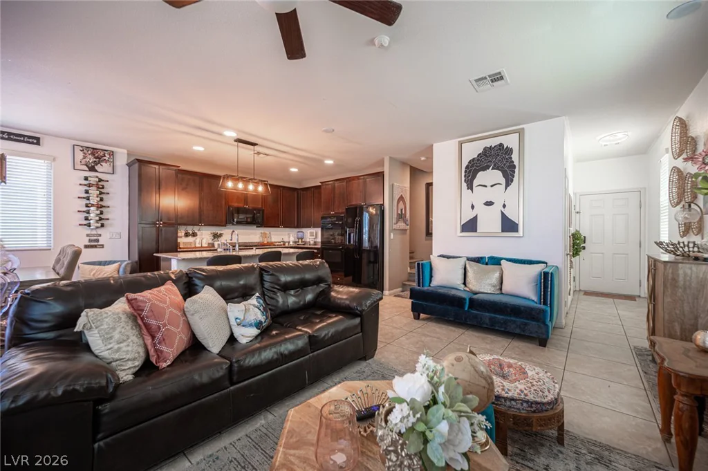 6932 Yellow Cosmos, Las Vegas, NV 89130