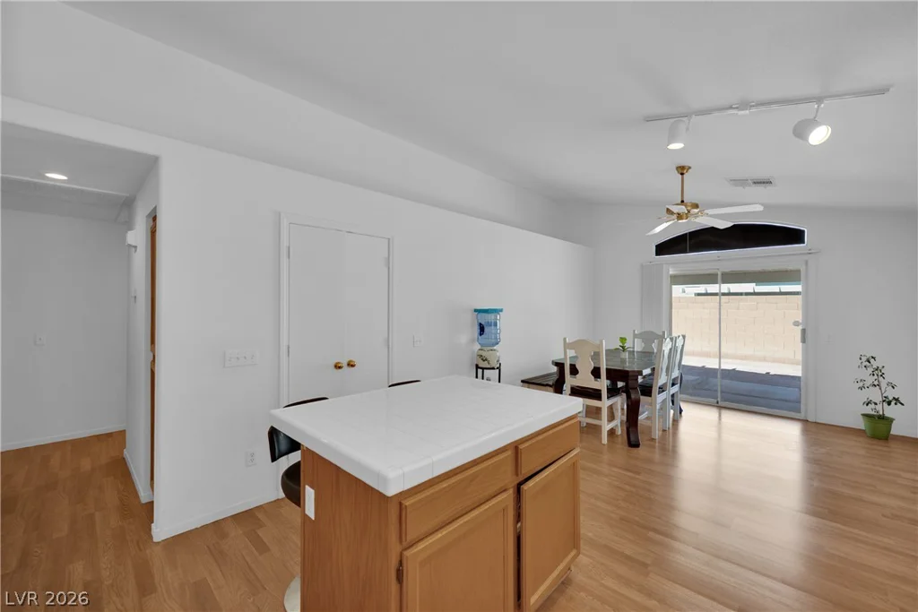 2311 Red Crossbill, Las Vegas, NV 89142