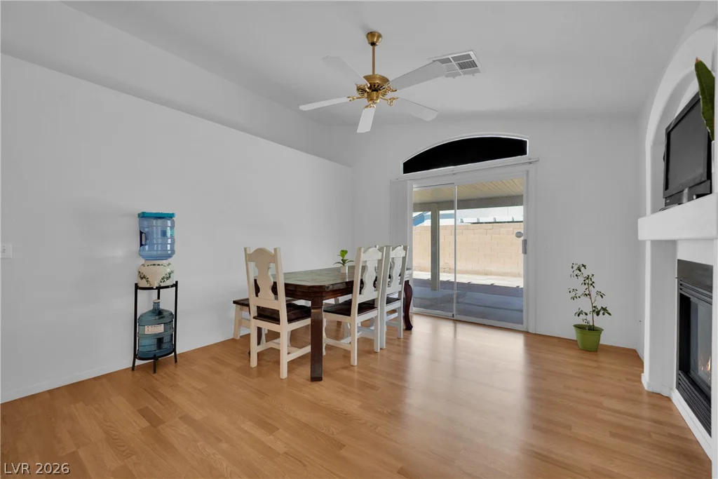 2311 Red Crossbill, Las Vegas, NV 89142