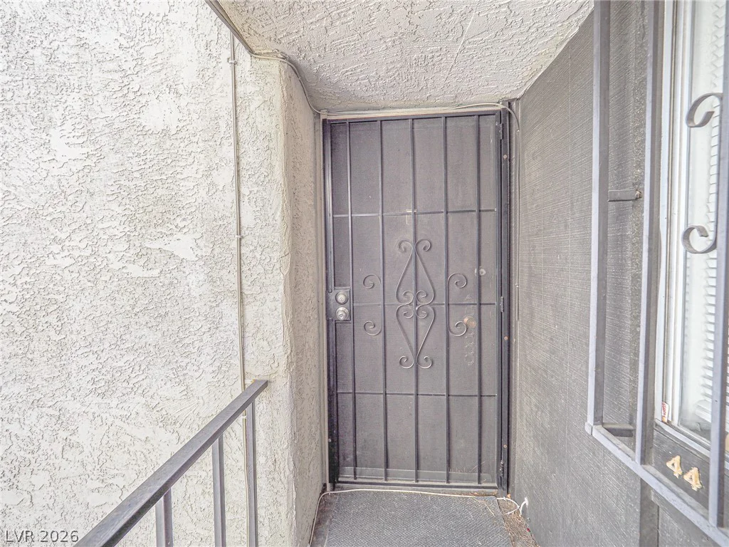 1370 Vegas Valley, Las Vegas, NV 89169