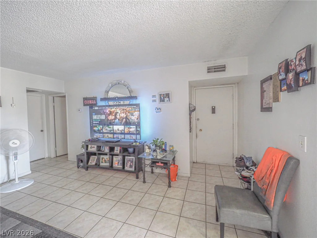 1370 Vegas Valley, Las Vegas, NV 89169