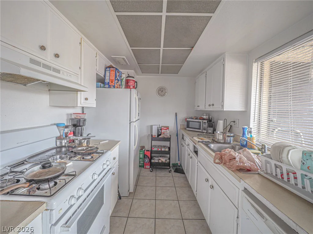 1370 Vegas Valley, Las Vegas, NV 89169