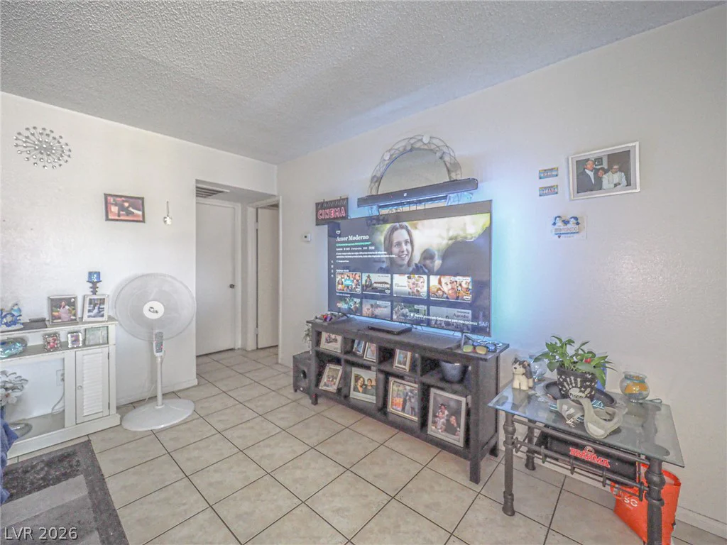 1370 Vegas Valley, Las Vegas, NV 89169