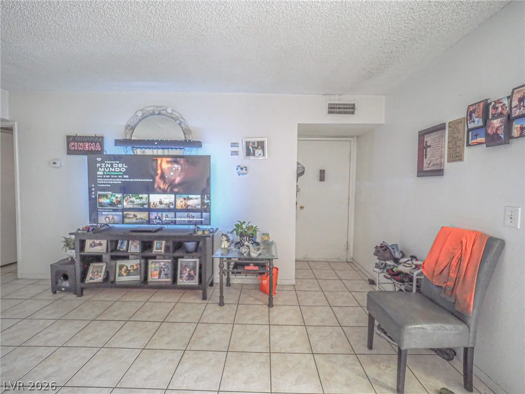 1370 Vegas Valley, Las Vegas, NV 89169