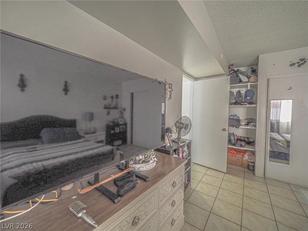 1370 Vegas Valley, Las Vegas, NV 89169