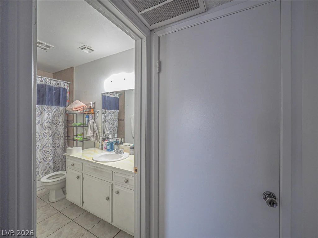 1370 Vegas Valley, Las Vegas, NV 89169