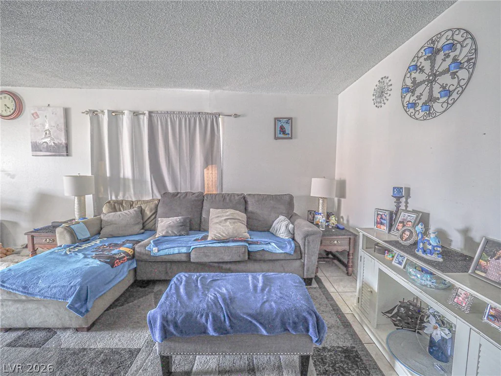 1370 Vegas Valley, Las Vegas, NV 89169