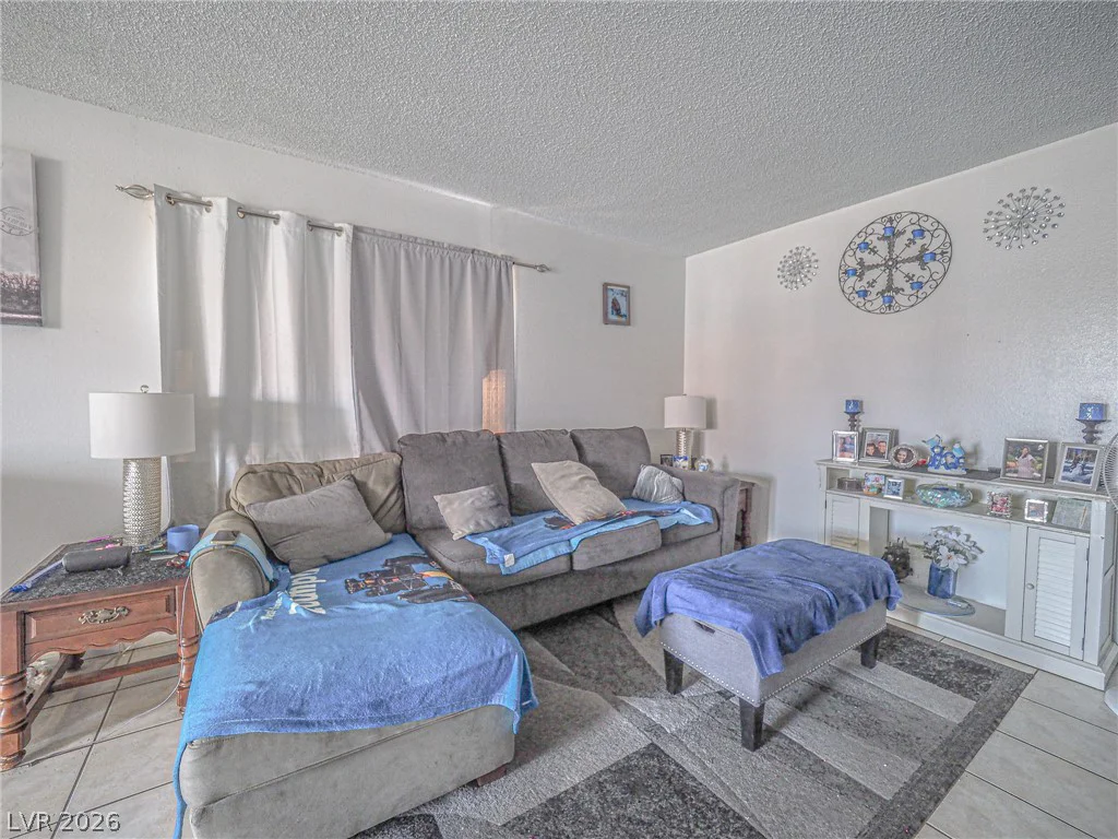 1370 Vegas Valley, Las Vegas, NV 89169