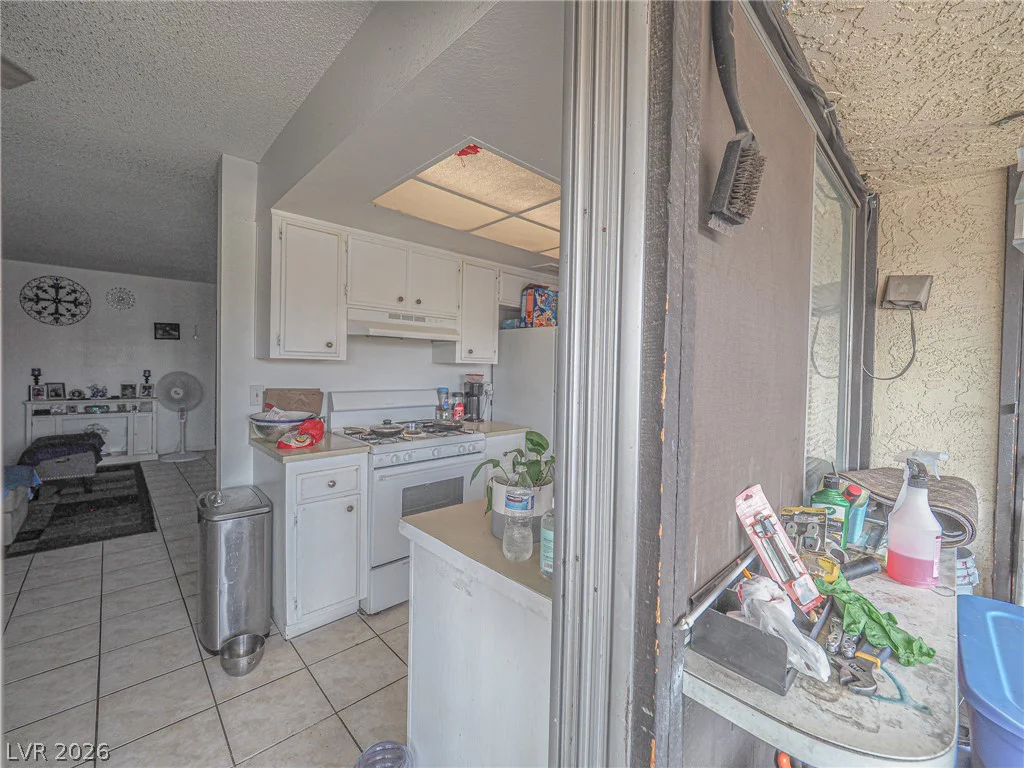 1370 Vegas Valley, Las Vegas, NV 89169