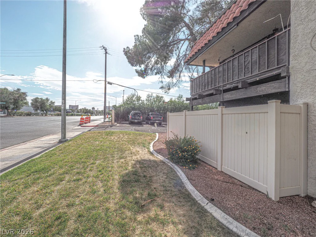 1370 Vegas Valley, Las Vegas, NV 89169