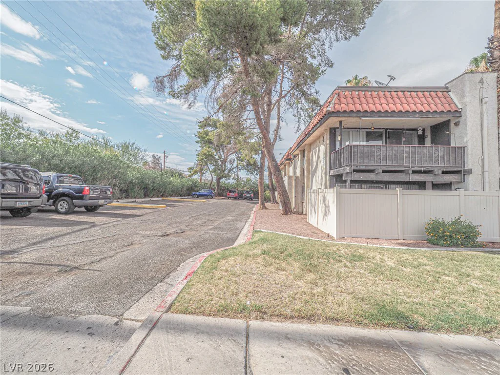 1370 Vegas Valley, Las Vegas, NV 89169