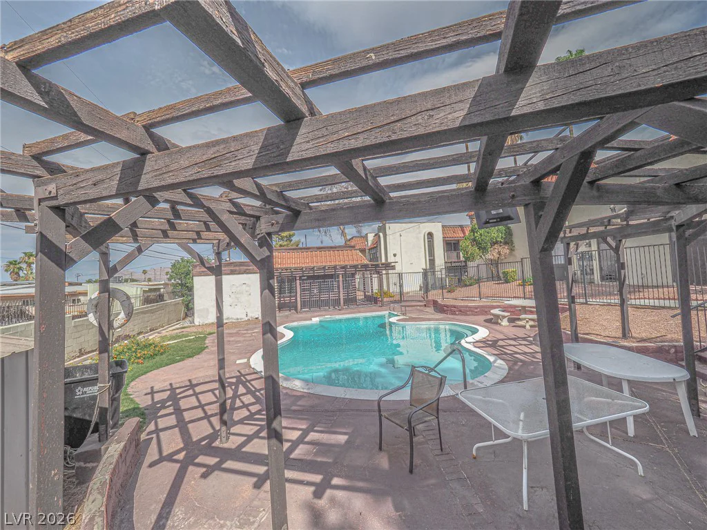 1370 Vegas Valley, Las Vegas, NV 89169