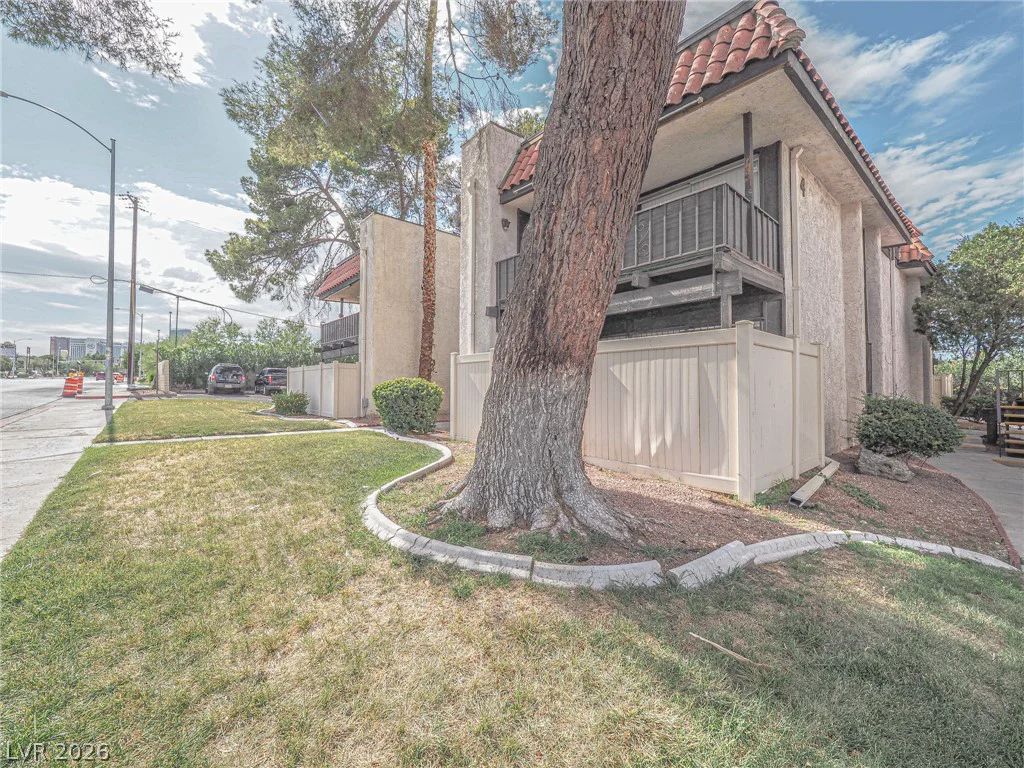 1370 Vegas Valley, Las Vegas, NV 89169