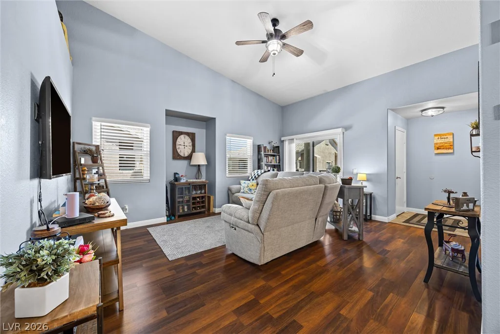 2053 Gravel Hill, Las Vegas, NV 89117