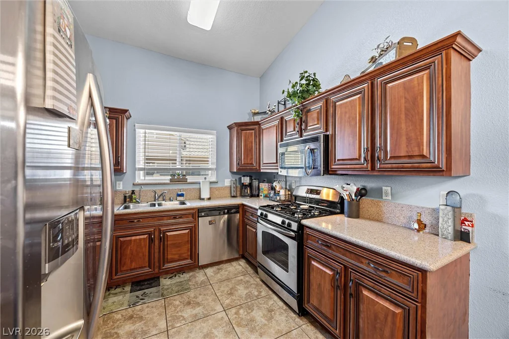2053 Gravel Hill, Las Vegas, NV 89117