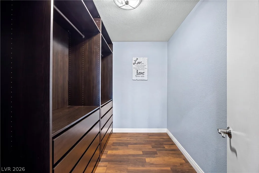 2053 Gravel Hill, Las Vegas, NV 89117