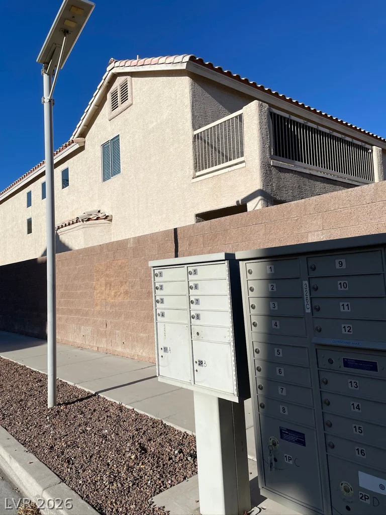 8912 Snowtrack, Las Vegas, NV 89149