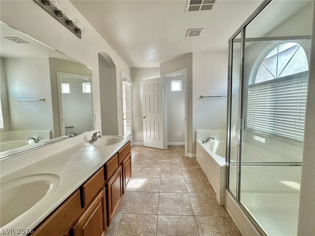 8912 Snowtrack, Las Vegas, NV 89149