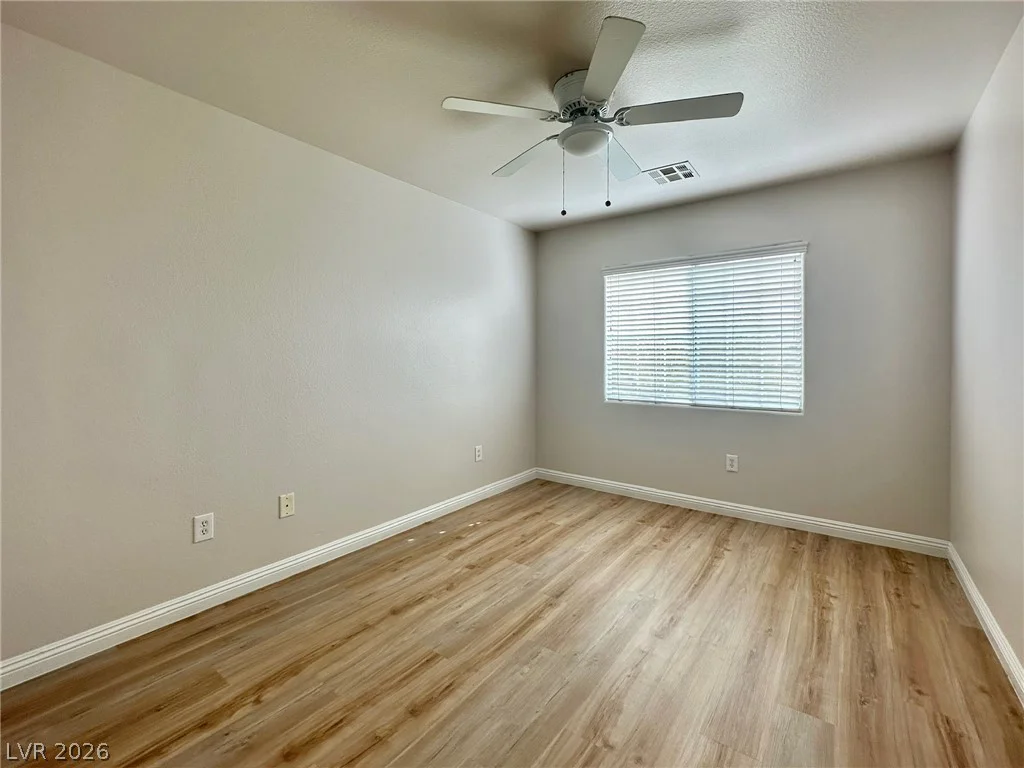 8912 Snowtrack, Las Vegas, NV 89149