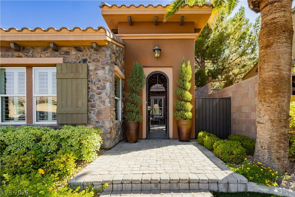 453 Via Palermo, Henderson, NV 89011