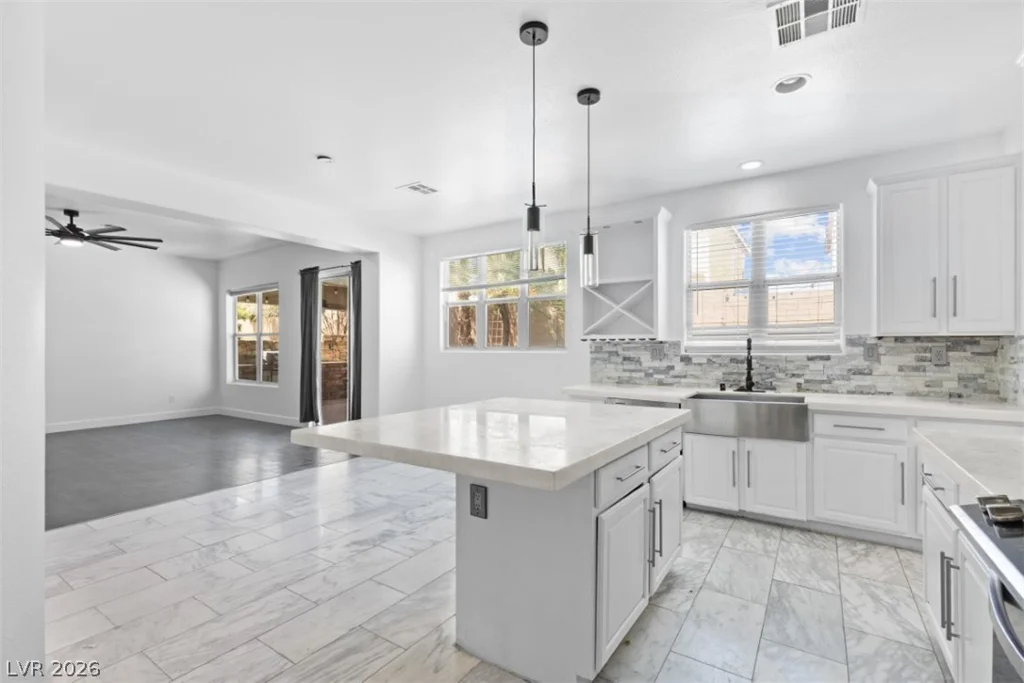 2612 Cattrack, North Las Vegas, NV 89081
