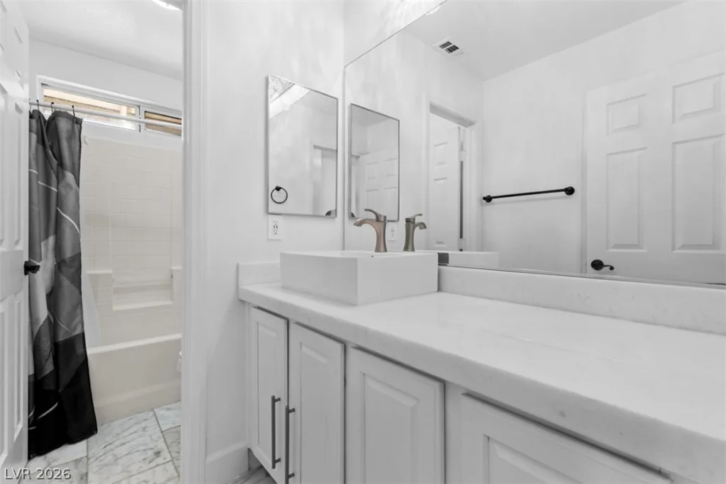 2612 Cattrack, North Las Vegas, NV 89081