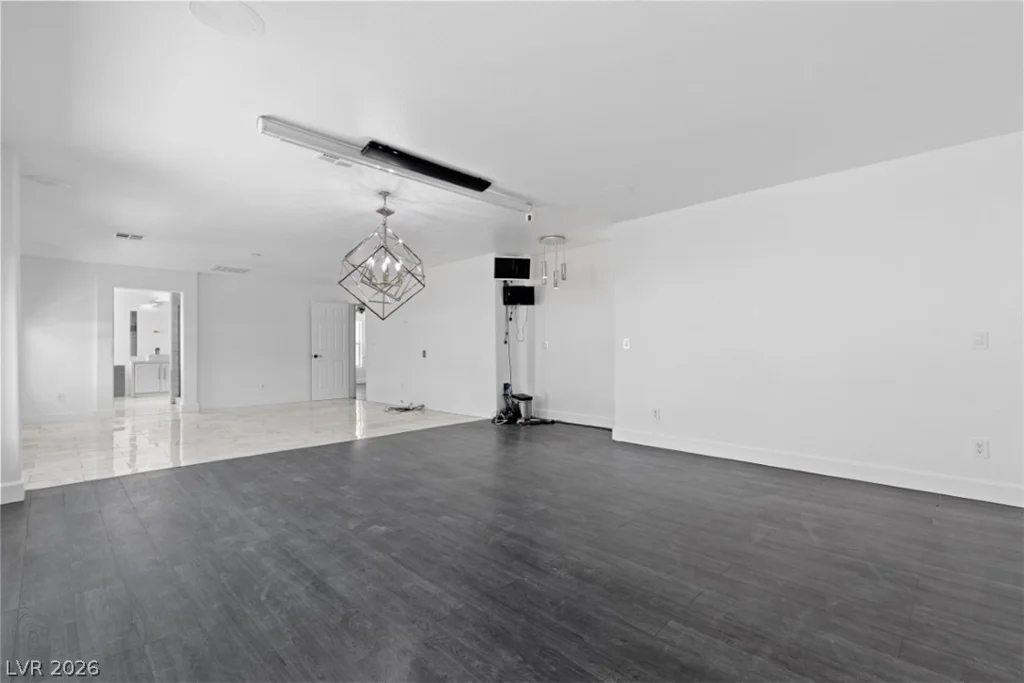 2612 Cattrack, North Las Vegas, NV 89081