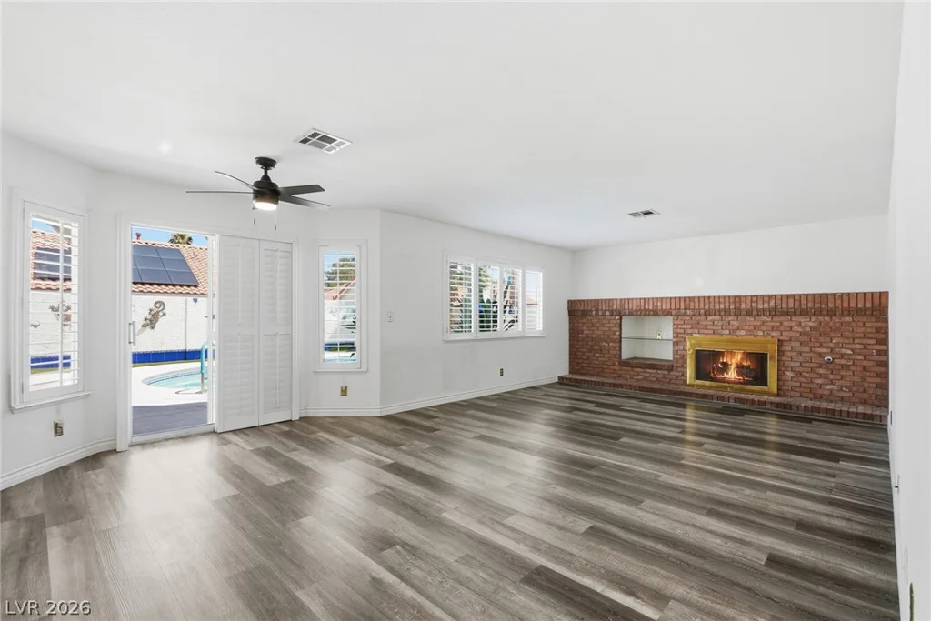 1264 Spanish Armada, Las Vegas, NV 89123