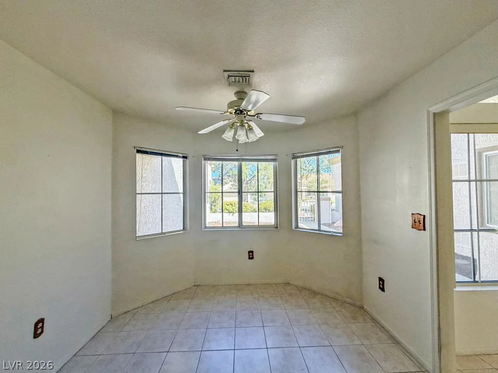 2541 Desert Glen, Las Vegas, NV 89134