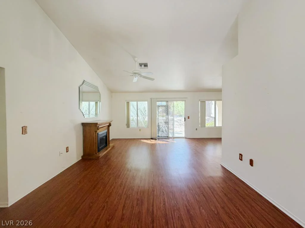 2541 Desert Glen, Las Vegas, NV 89134