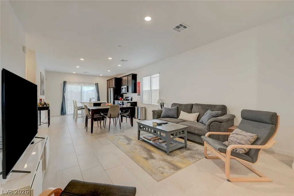 107 Cameron Chase, Henderson, NV 89011