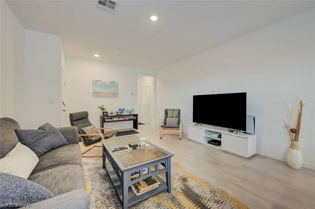 107 Cameron Chase, Henderson, NV 89011