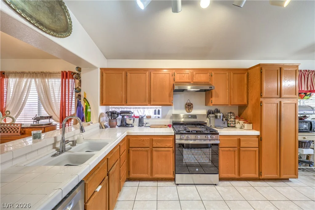 5040 Vista Montana, North Las Vegas, NV 89031