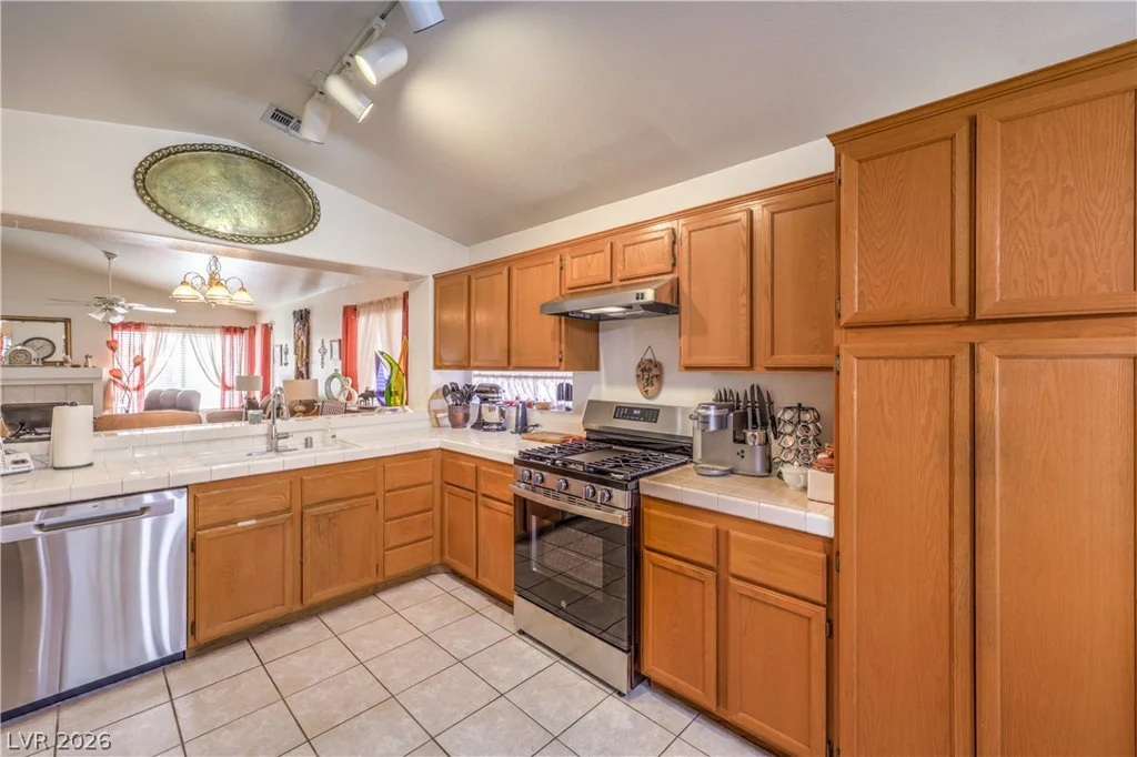 5040 Vista Montana, North Las Vegas, NV 89031