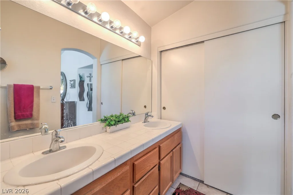 5040 Vista Montana, North Las Vegas, NV 89031